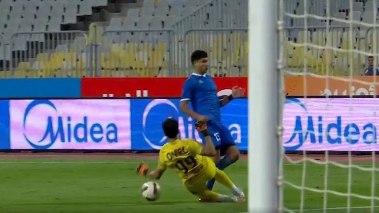 أول تعليق من أحمد خالد بعد إصابته أمام الزمالك: عواد لم يتركني لحظة