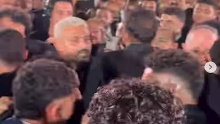 فيديو: رامز جلال يشارك لاعبي الأهلي الرقص في حفل زفاف مصطفى شوبير
