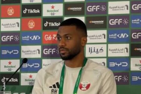عبدالعزيز حاتم: جاهزون لمواجهة الأخضر السعودي وطموحنا بلوغ النهائي عبدالعزيز حاتم: جاهزون لمواجهة الأخضر السعودي وطموحنا بلوغ النهائي