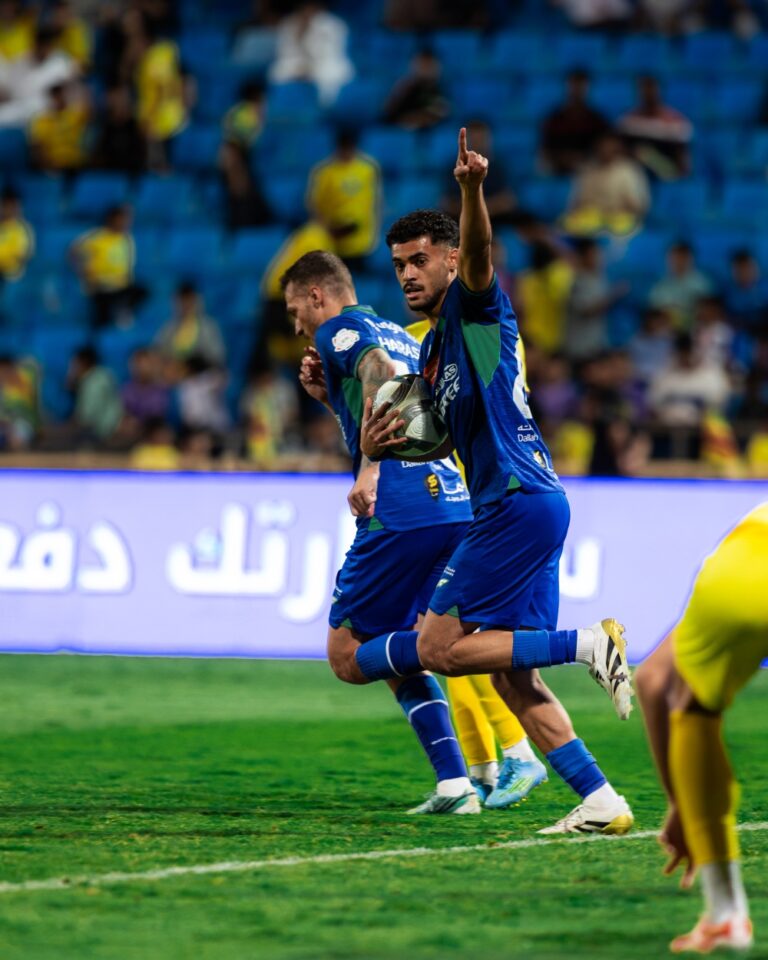 الفتح يحول تأخره إلى فوز ثمين على الحزم في دوري روشن الفتح يحول تأخره إلى فوز ثمين على الحزم في دوري روشن
