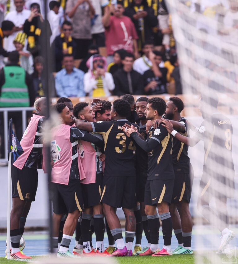 الاتحاد يتلقى صدمة بغياب نجم الفريق لـ 3 أشهر الاتحاد يتلقى صدمة بغياب نجم الفريق لـ 3 أشهر