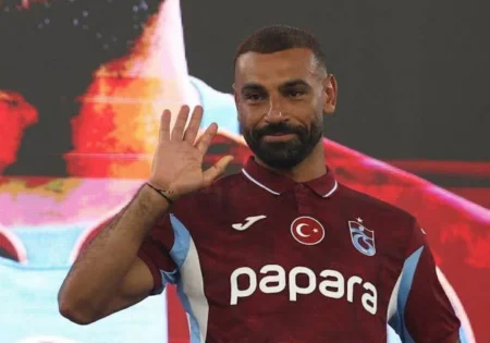 انطلاق التصويت لجائزة لاعب الشهر في الدوري التركي وصلاح في المركز الثاني