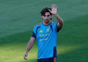 إصابة فيران توريس تدفع منتخب إسبانيا لاستدعاء إسبي بديلاً له