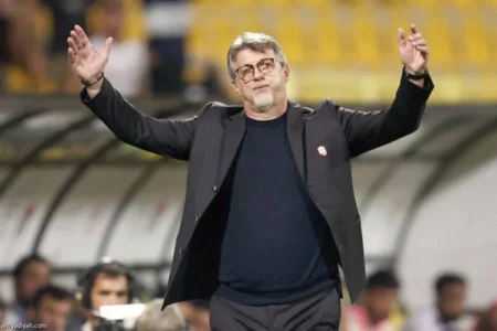 الاتحاد البحريني لكرة القدم ينهي تعاقده مع المدرب الكرواتي تالاييتش