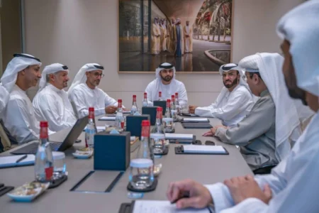 منصور بن محمد يعتمد أجندة فعاليات دبي لموسم 2026-2027 منصور بن محمد يعتمد أجندة فعاليات دبي لموسم 2026-2027