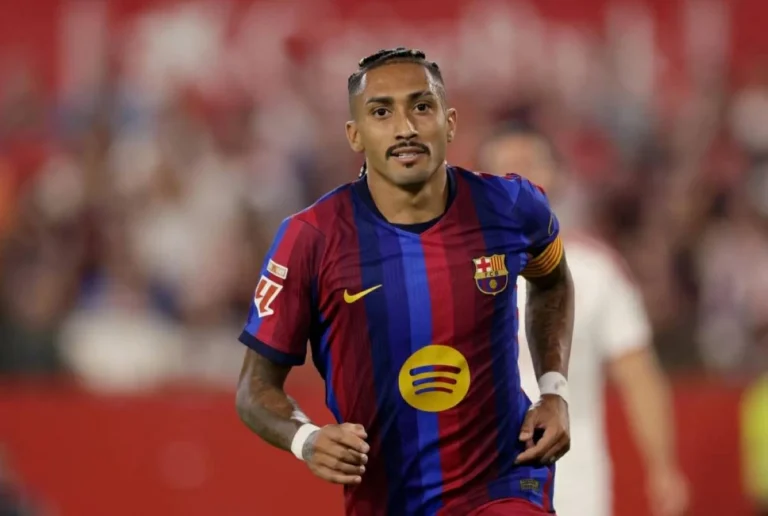 شكوك حول مشاركة رافينيا مع برشلونة في الكلاسيكو بسبب الإصابة