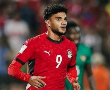 إصابة مهاجم منتخب مصر بقطع في غضروف الركبة وتوجهه لإجراء جراحة عاجلة