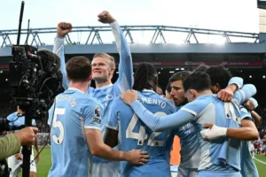 مانشستر سيتي يهزم ليفربول بثلاثية في قمة الدوري الإنجليزي مانشستر سيتي يهزم ليفربول بثلاثية في قمة الدوري الإنجليزي