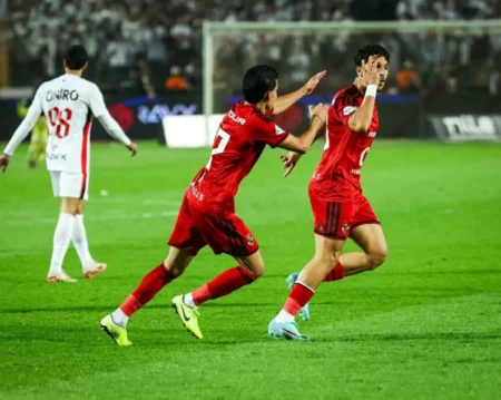 مخرج مباراة القمة يوضح موقفه من أزمة “غلق الصوت” بعد شكوى الزمالك