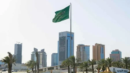 التحالف يعلن تدمير صاروخ باليستي أطلقه الحوثيون باتجاه الرياض