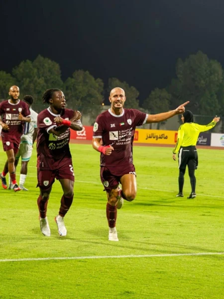 الحمرية يرتقي للمركز الثالث في دوري الدرجة الأولى