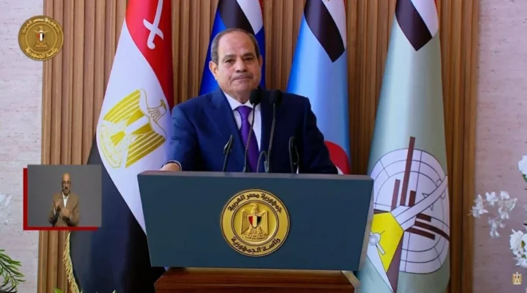 دلالات تفويض البرلمان المصري للرئيس بإرسال قوات مسلحة إلى السعودية