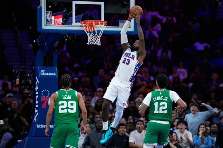 نيكس يواجه تحدي «الملك» و«الكائن الفضائي» في رحلة الدفاع عن لقب الـ NBA