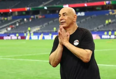 فيفا يوقف حسام وإبراهيم حسن 3 مباريات