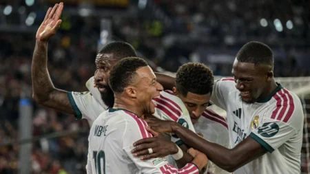 مورينيو يحلل مواجهة ريال مدريد ولايبزيج: توظيف جديد لفينيسيوس وتعديل لمركز فالفيردي