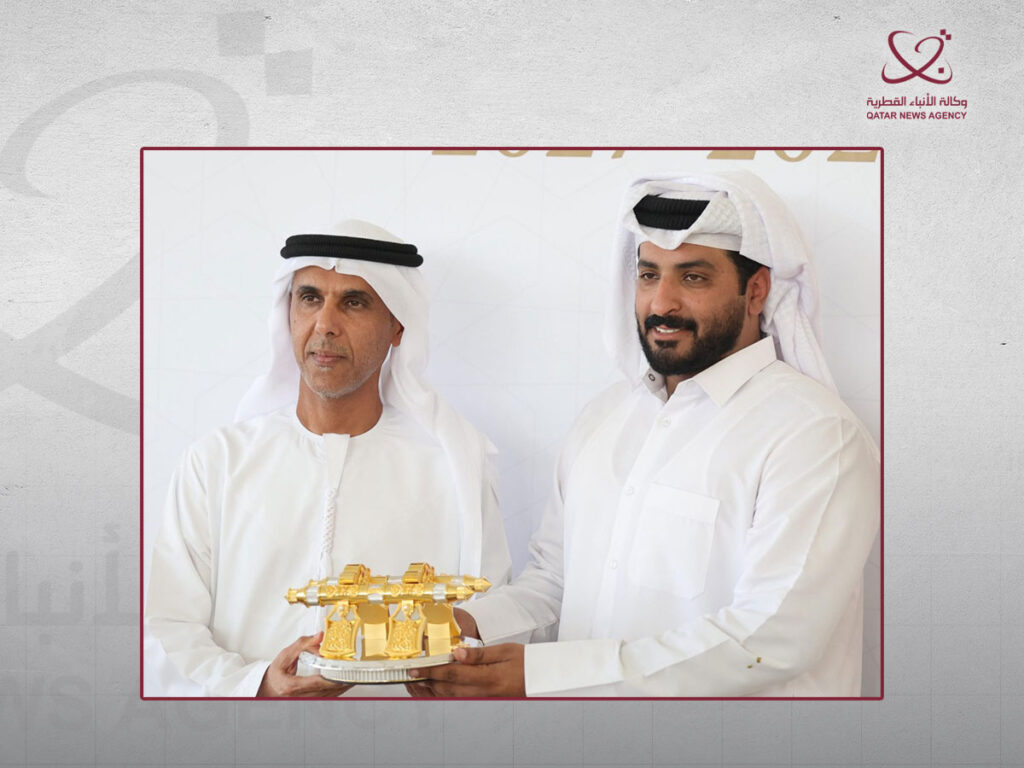 الهجن القطرية تخطف رمزي اللقايا في مهرجان الظفرة 2026 بالإمارات الهجن القطرية تخطف رمزي اللقايا في مهرجان الظفرة 2026 بالإمارات